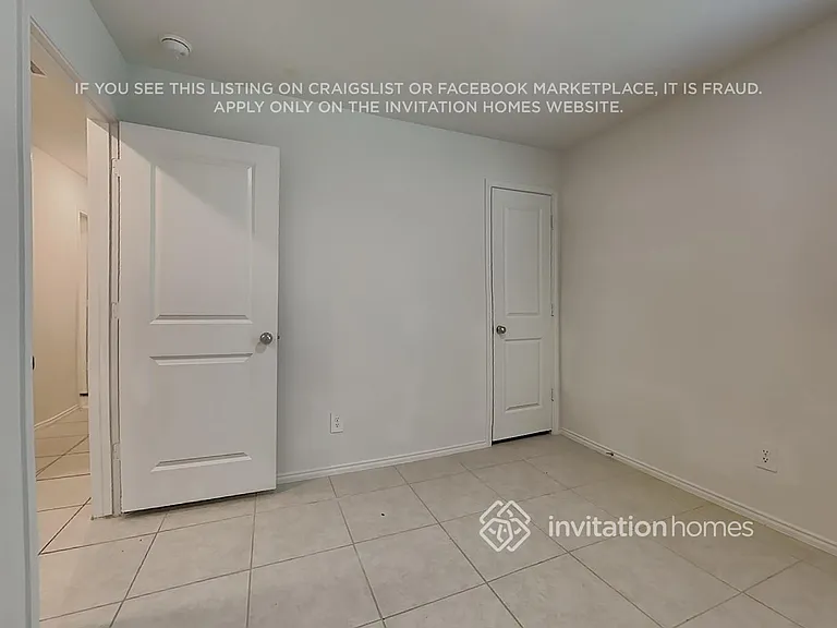 3018 Wallace Wells Ct — Photo 12