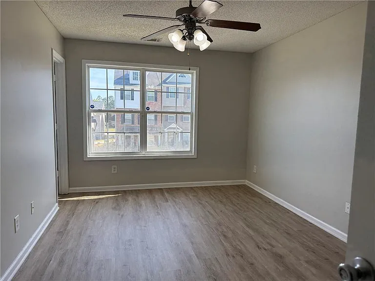6370 Olmadison Pl — Photo 11