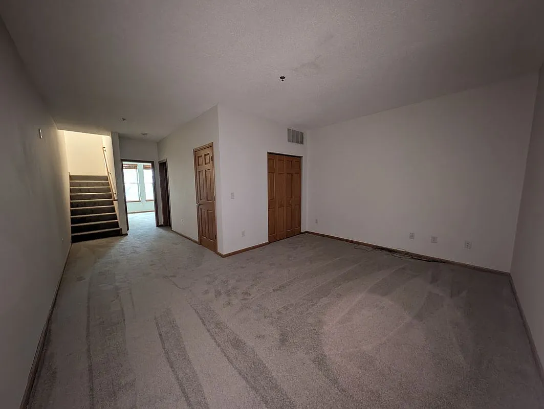 150 E Burnsville Pkwy — Photo 3