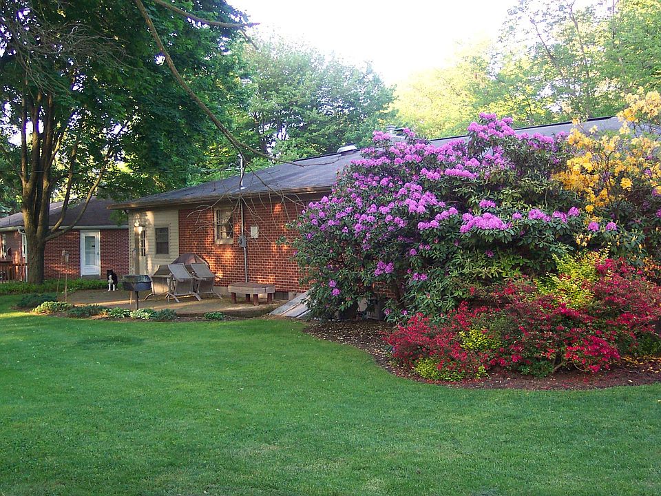 2nd image of 2209 Blossom Valley Rd