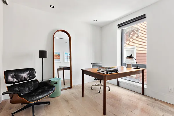 Sold by Compass | media 9