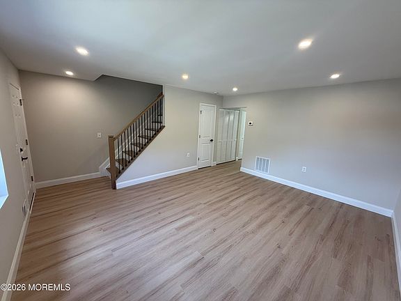 3rd image of 1162 Sawmill Road