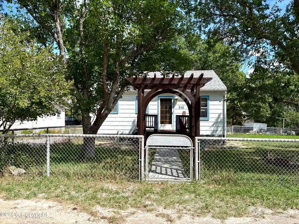 648 Sackett Ave, Osage, WY 82723
