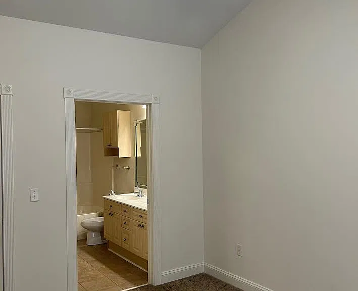 4837 Luster Leaf Cir #404 — Photo 9