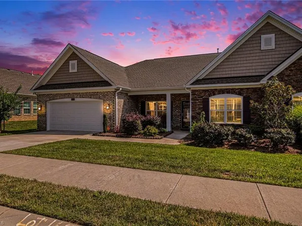 3738 Copper Ct, High Point, NC 27265