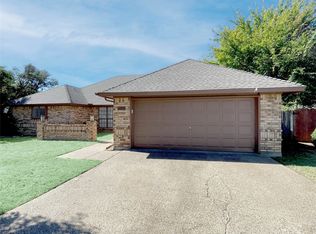 7716 Harmony Dr, Fort Worth, TX 76133