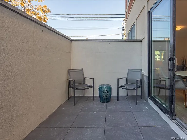 Post Road Lofts — Photo 2
