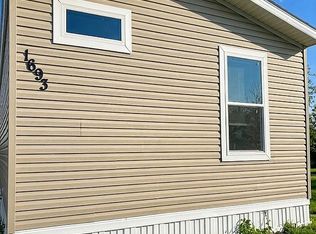 1693 Meadow Ln #34, Reese, MI 48757