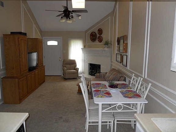 5th image of 241 Hood Dr
