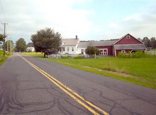 138 N Hatfield Rd, Hatfield, MA 01038