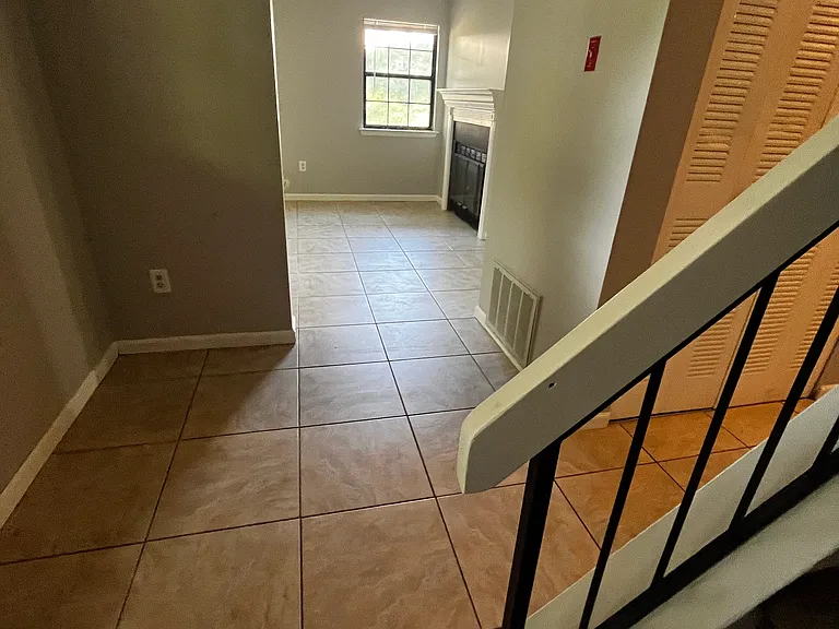 500 Goldthread Ct — Photo 17