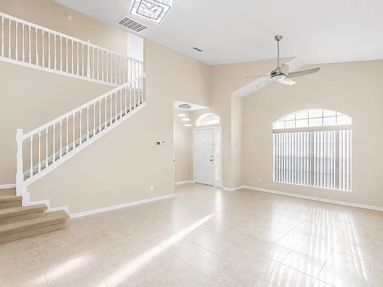 5438 SW 49th Ave — Photo 7