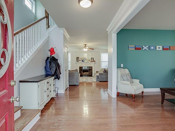 4th image of 1417 Kilchis Falls Way