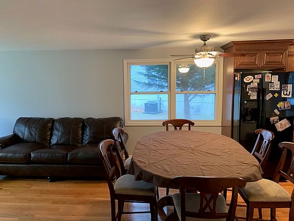 4th image of 16 Persimmon Ln