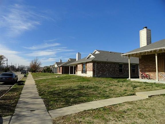 2nd image of 9705 Brierwood Ln