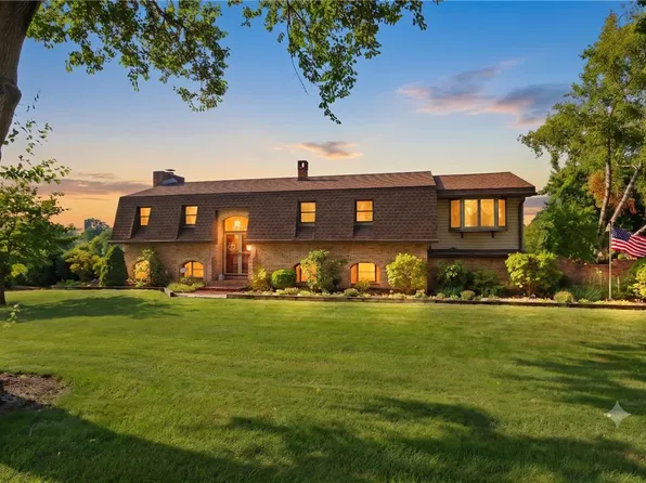 4938 Steuben Rd, Nazareth, PA 18064