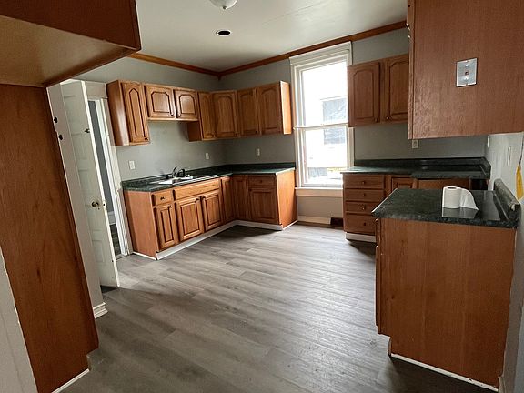 4th image of 797 Brighton Blvd