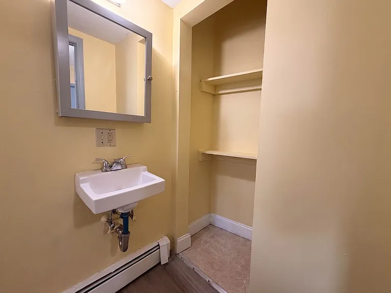 560 Broad St #2 — Photo 36