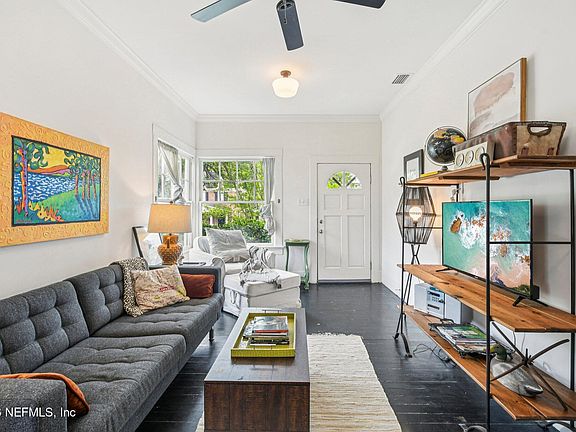 3rd image of 3637 VALENCIA Road
