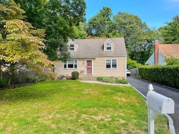 12 Valleywood Drive, Huntington, NY 11746