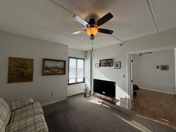 5th image of 5951 N Skeel Ave Unit 413