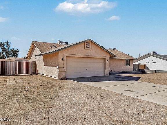 3rd image of 531 E MESQUITE Avenue