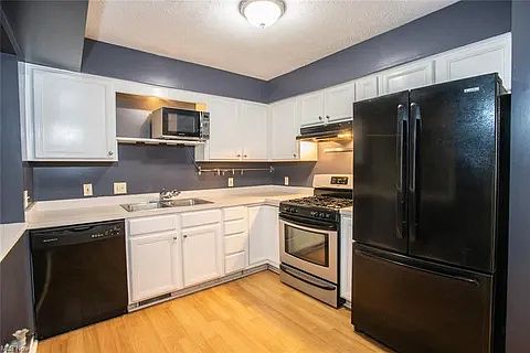 4th image of 4252 Hadley Ct