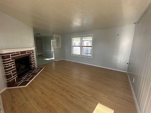 3rd image of 1401 E Rundberg Ln Trailer 88