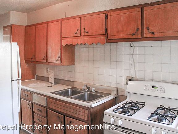 4th image of 3220 Saint John Ave APT 2E