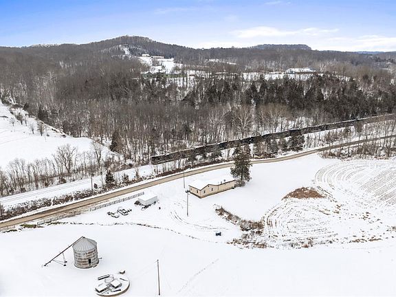 5th image of 4115 Nichols Ridge Rd