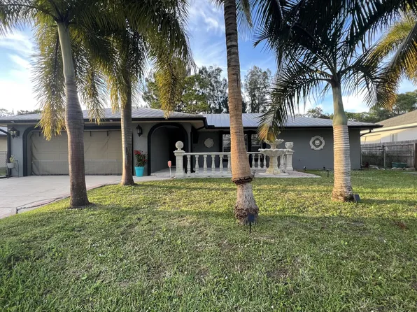 479 SE Fallon Drive, Port St Lucie, FL 34983