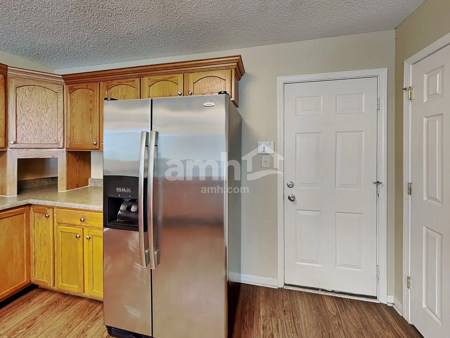 4 bed, 2.5 bath, 2384 sqft, $2,170 — Photo 4
