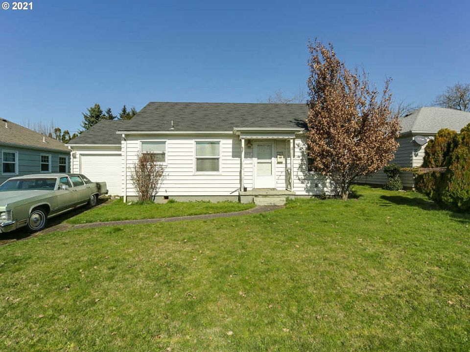 2nd image of 9255 SE Morrison St