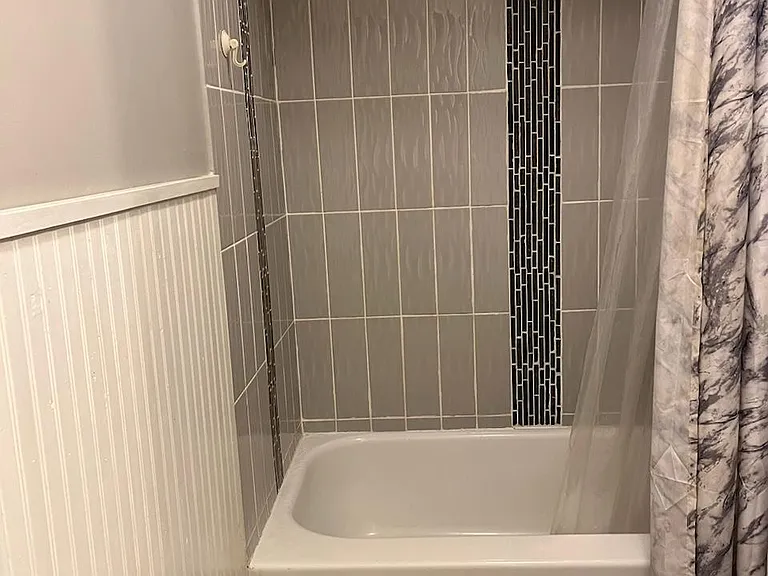 1 bathroom