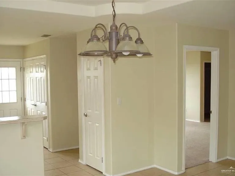 719 Sherryl Ave — Photo 3