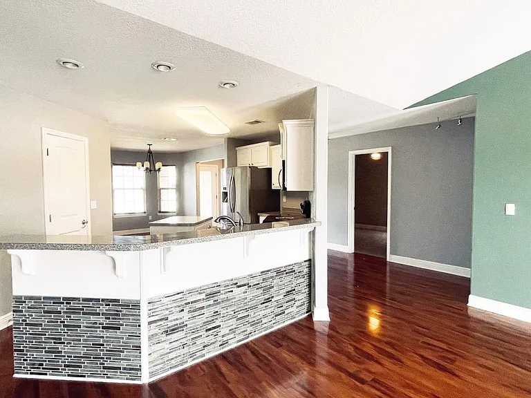 2386 Barberee Dr — Photo 9