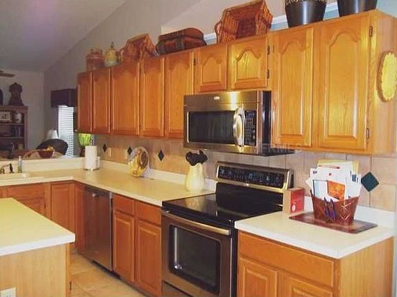 3rd image of 2327 Oldfield Dr