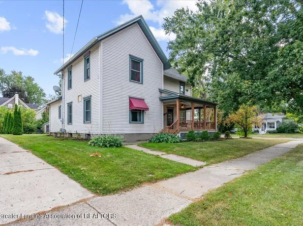 327 Taylor St, Grand Ledge, MI 48837