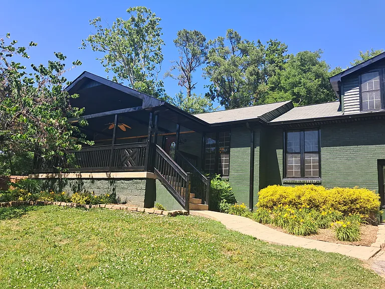 568 Valleywood Dr — Photo 41