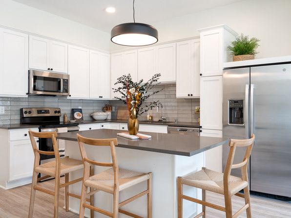 3903 Cedar Grove Pkwy #422