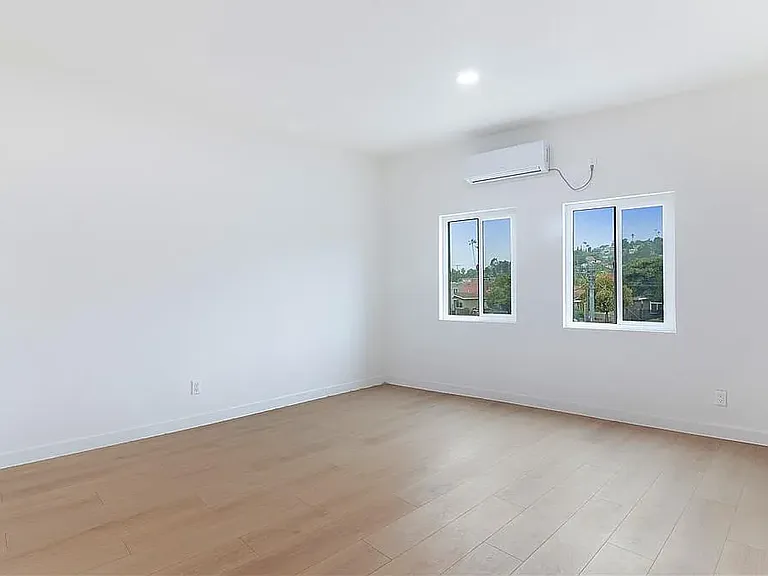 3614 Pasadena Ave — Photo 4