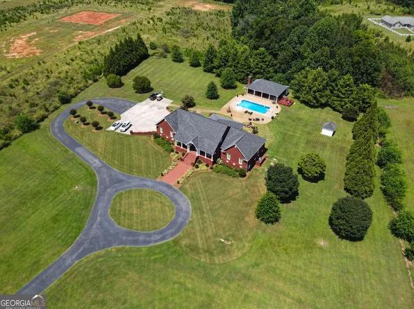 240 Community House Rd, Barnesville, GA 30204