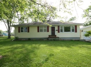 3025 S Wheatland Rd, Decatur, IL 62521