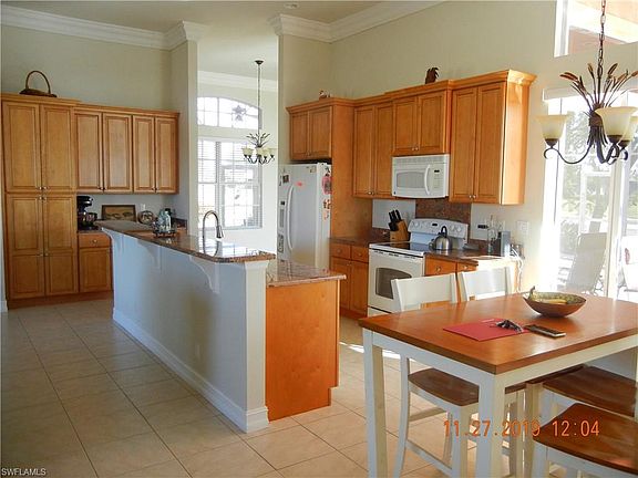 3rd image of 4002 NW 22nd Ter
