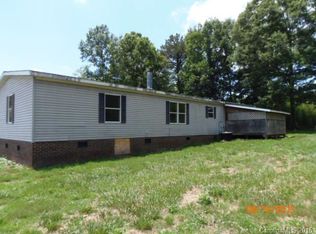 121 Tangent Dr, Statesville, NC 28625