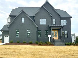 2724 Manors Edge Dr, New Hill, NC 27562