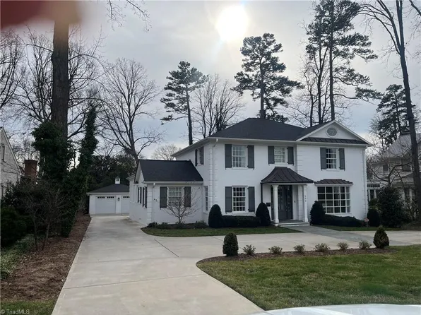 203 Sunset Dr, Greensboro, NC 27408