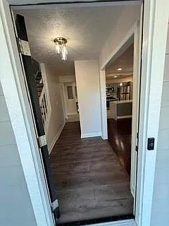 644 Bantry Ln — Photo 8