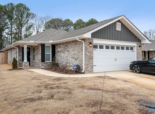 15411 Lapwing Cv, Athens, AL 35611