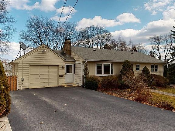 2nd image of 51 Clifden Ave